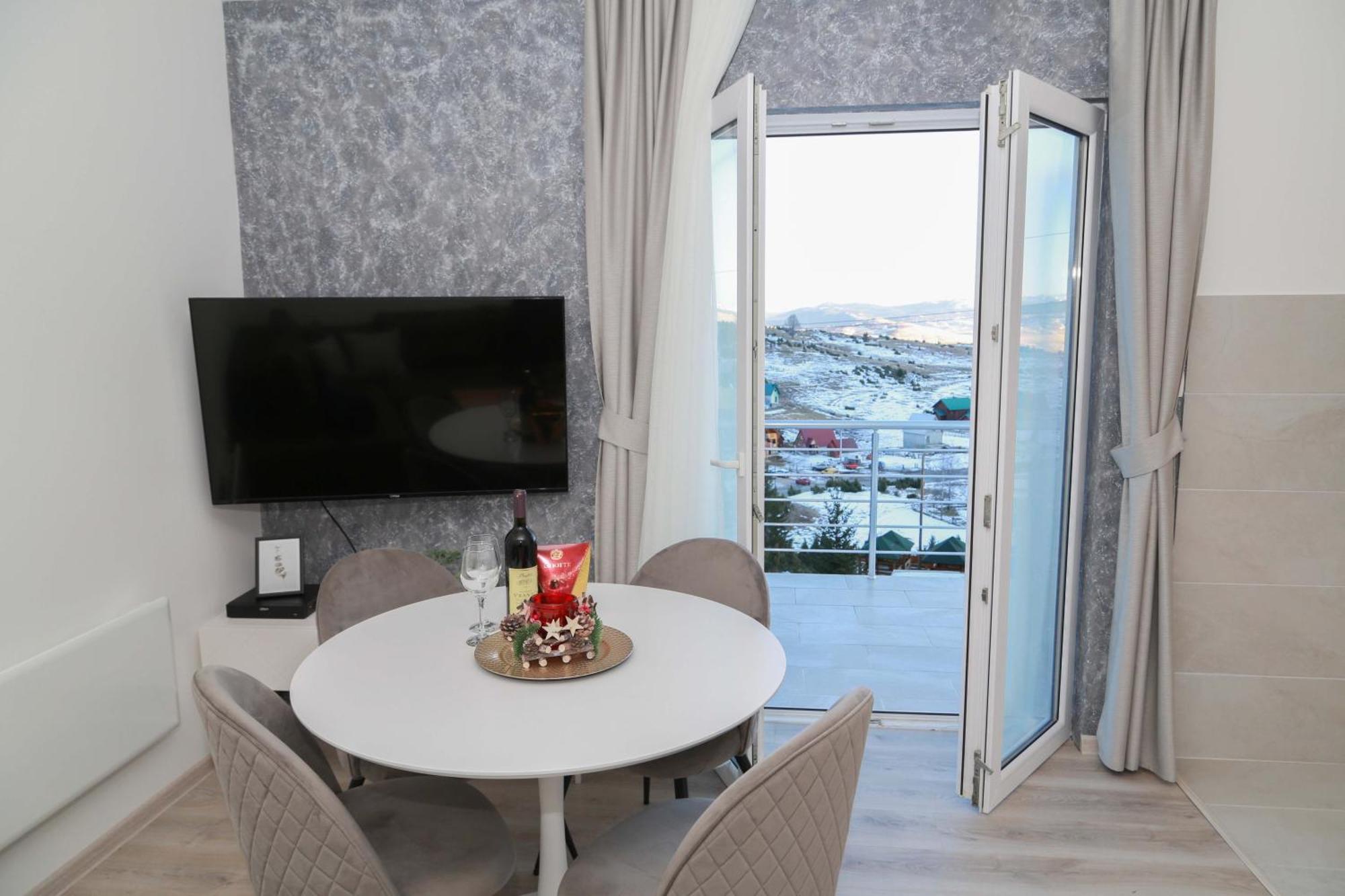 Hillside Apartments Жабляк Экстерьер фото